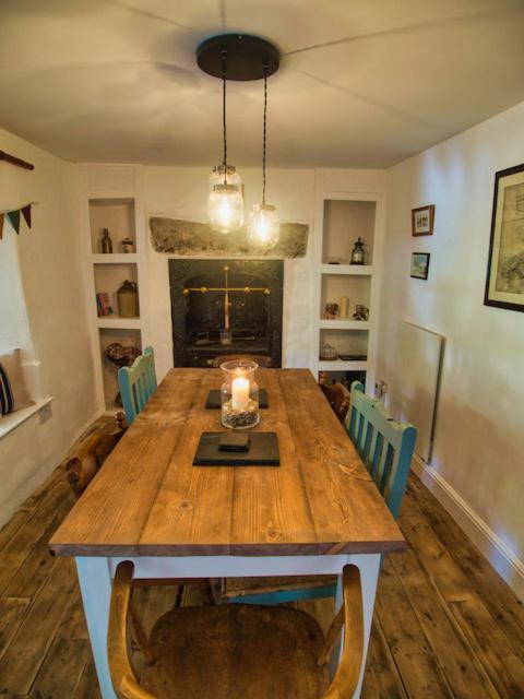 Knocker Cottage Is A 3 Bedroom Made Up Of 1 Double Bedroom And 2 Small Double Bedrooms In Small Village 10 Min To Beaches Камборн Екстер'єр фото